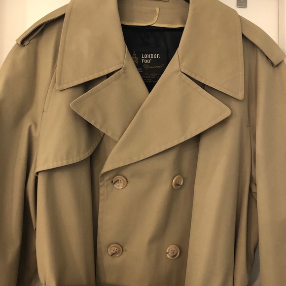 London Fog 42 Long Tan Trench Coat. Inside lining, Snow Cloth Virgin Wool! - Picture 3 of 15